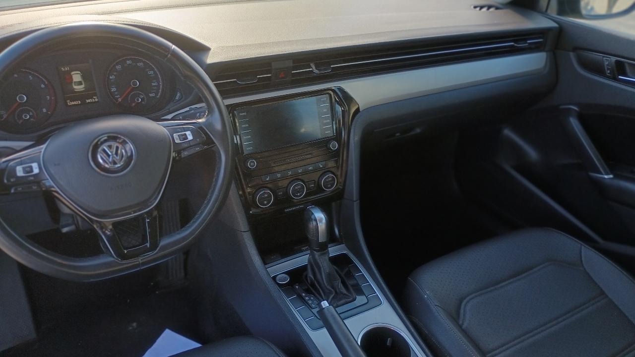 Volkswagen Passat SE 2021