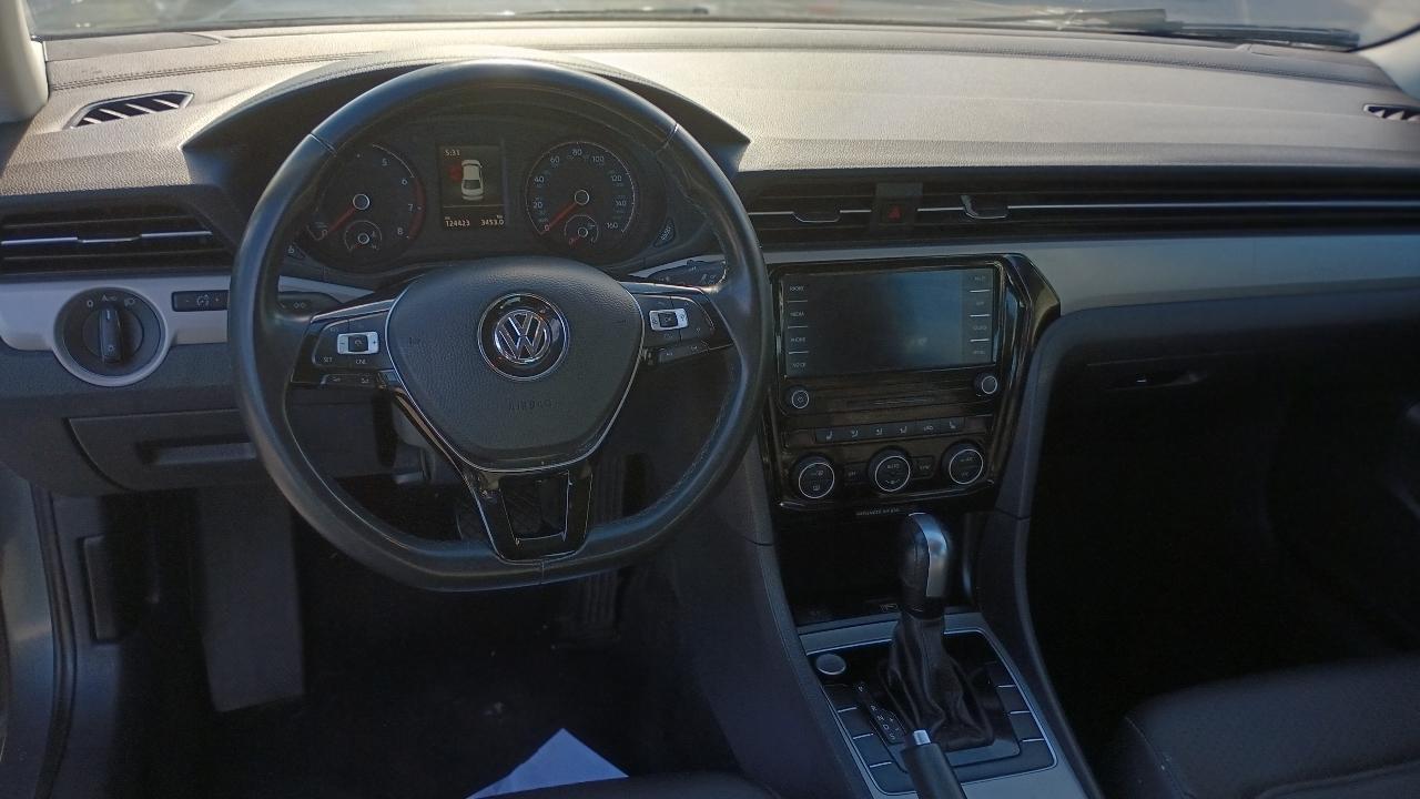 Volkswagen Passat SE 2021
