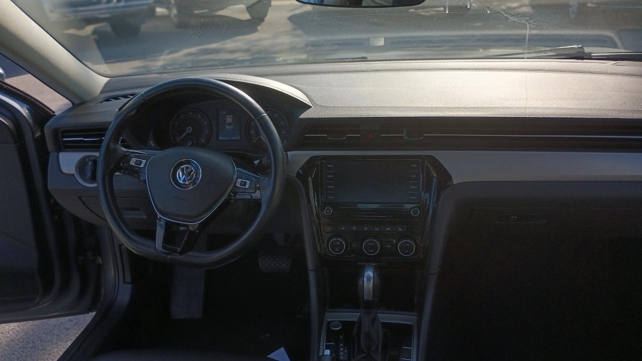 Volkswagen Passat SE 2021