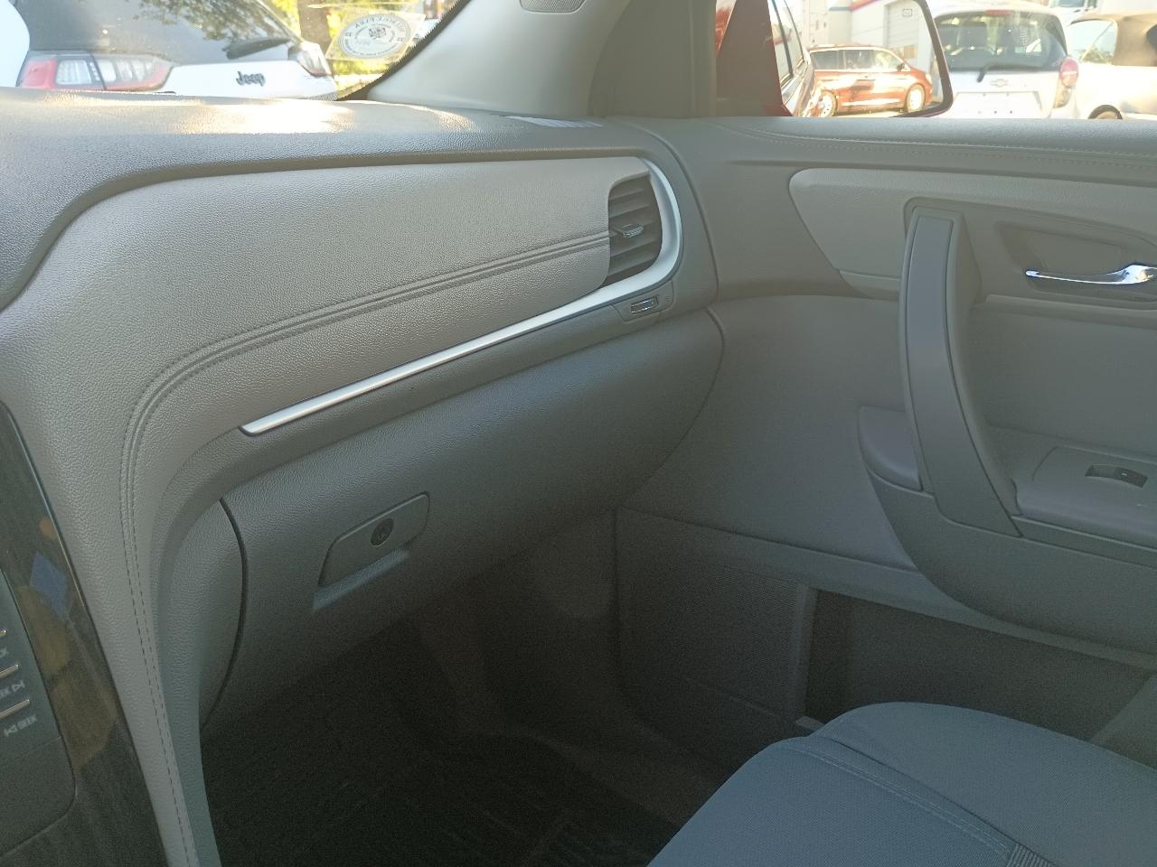 Chevrolet Traverse 1LT AWD 2014