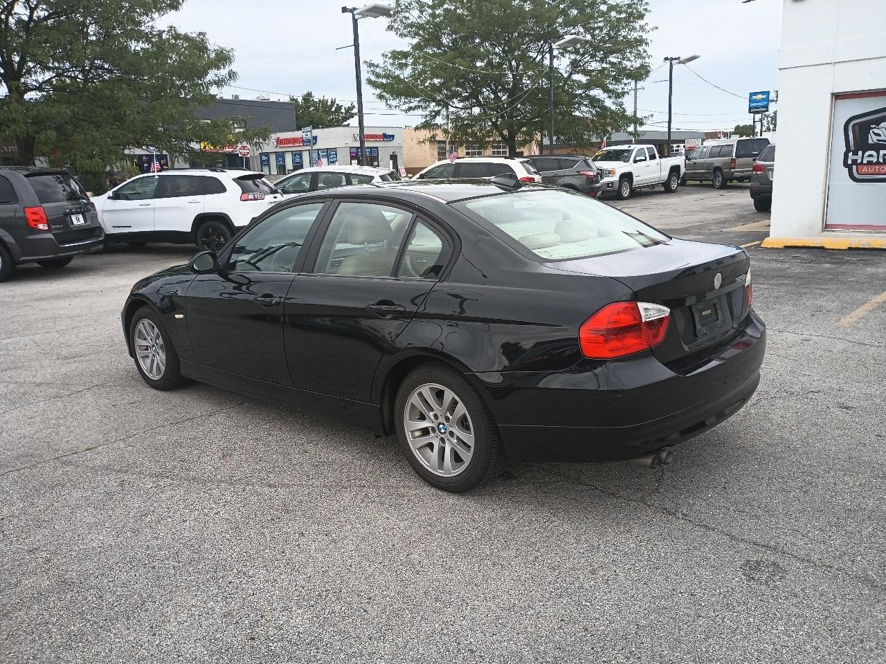 BMW 3-Series 325i Sedan 2006