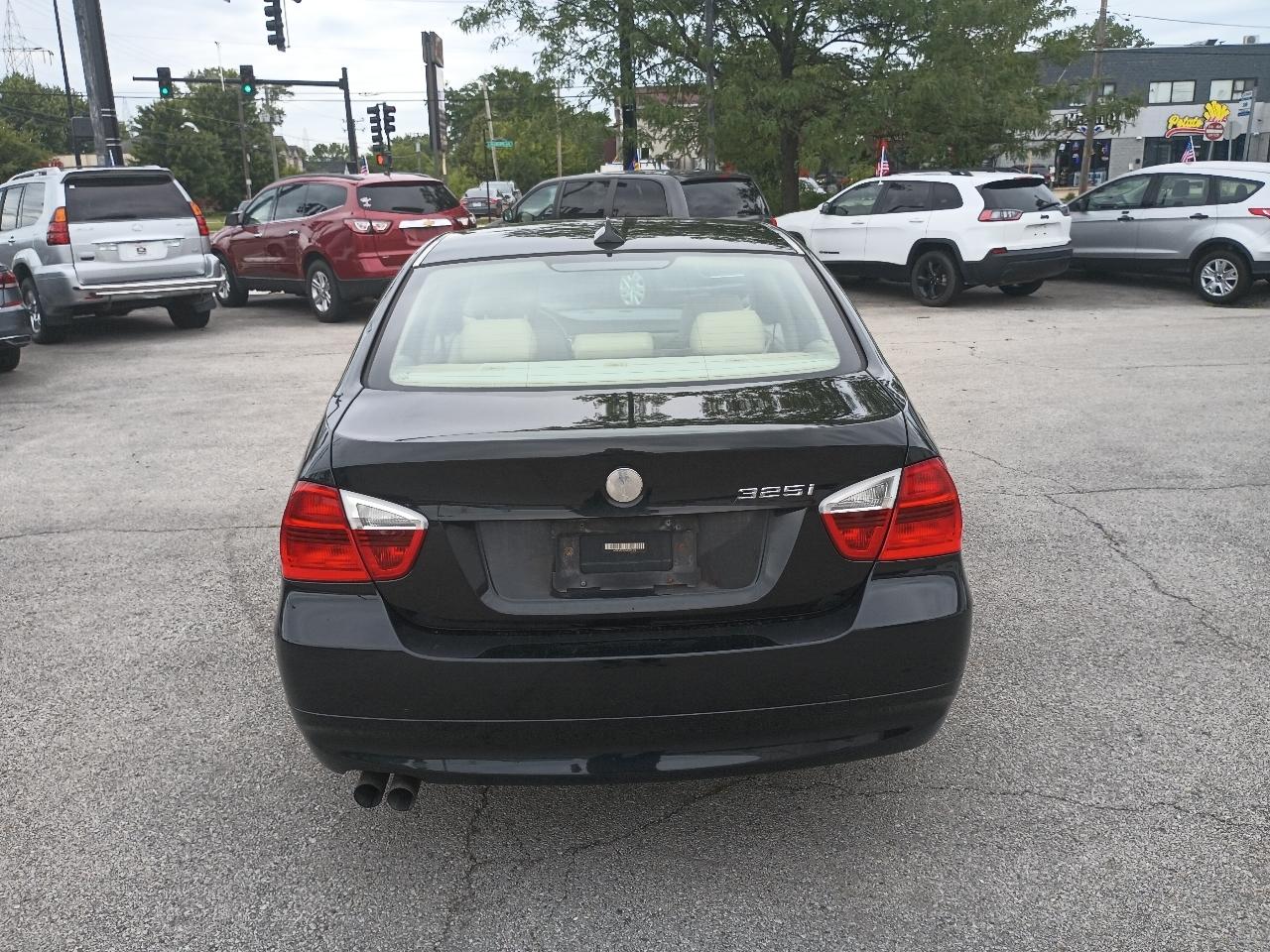 BMW 3-Series 325i Sedan 2006