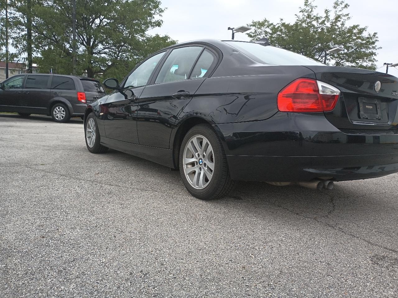 BMW 3-Series 325i Sedan 2006