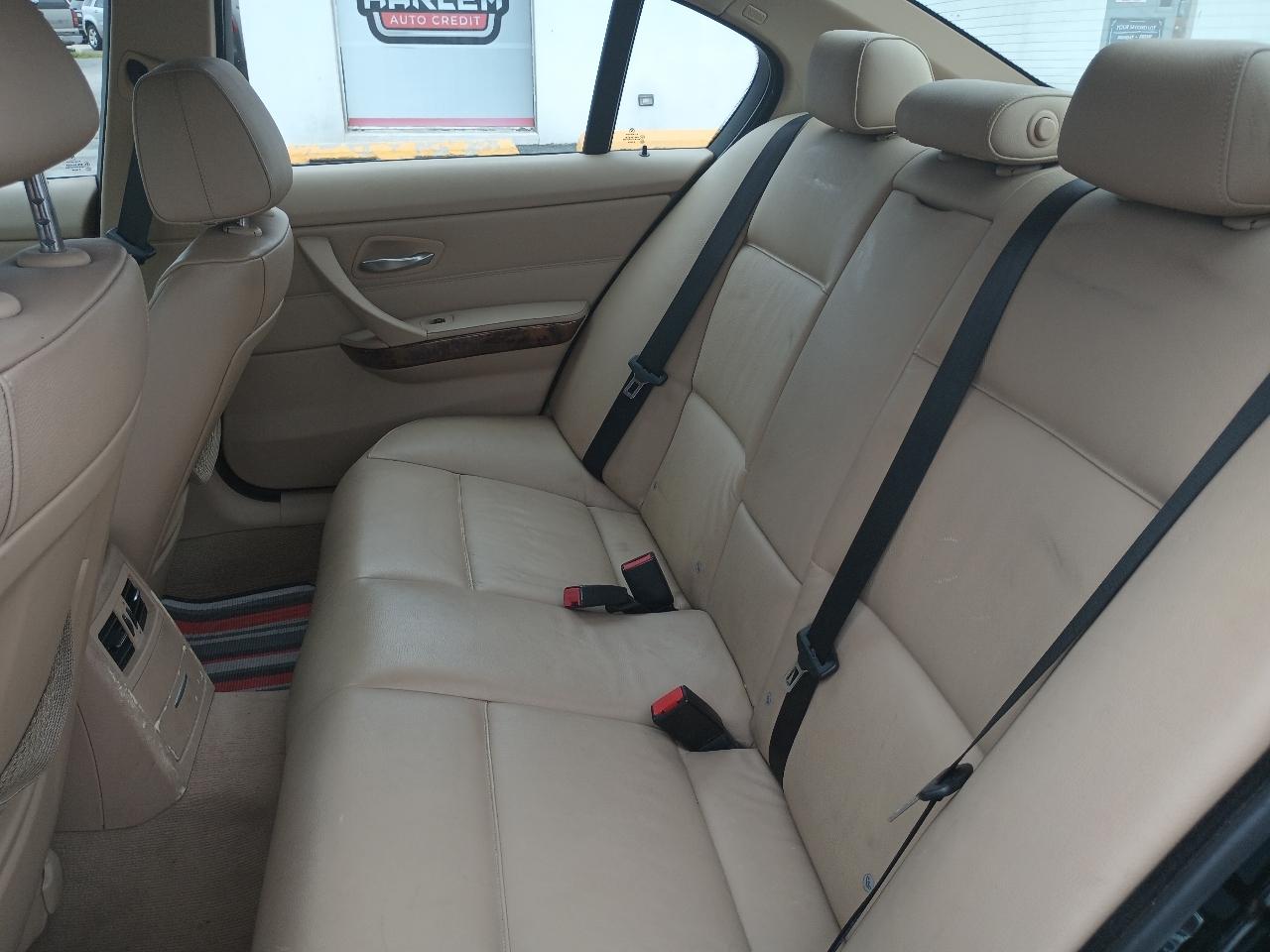 BMW 3-Series 325i Sedan 2006