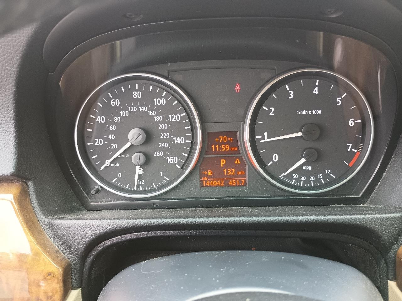 BMW 3-Series 325i Sedan 2006