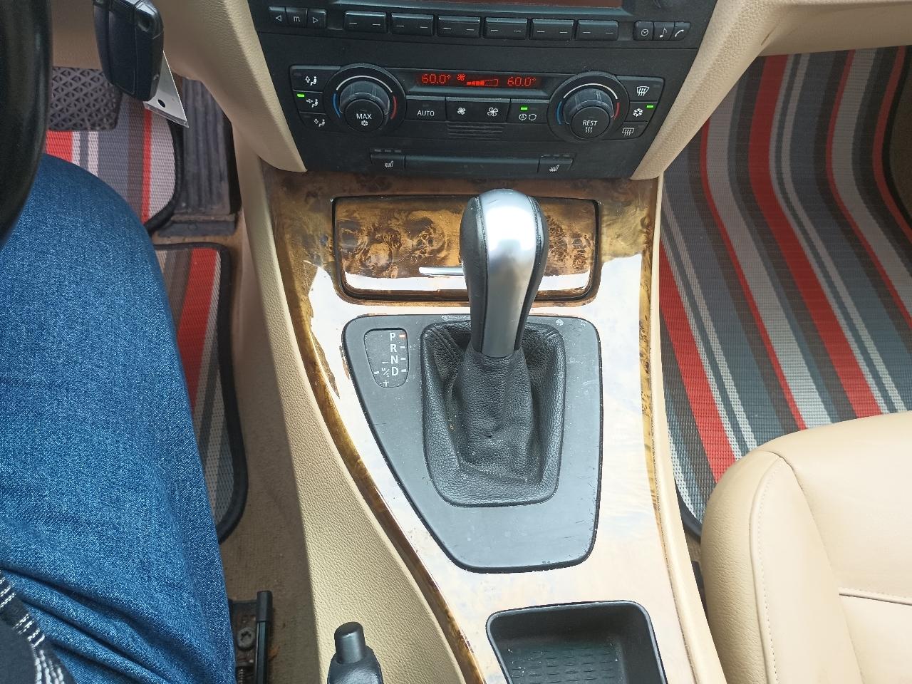 BMW 3-Series 325i Sedan 2006