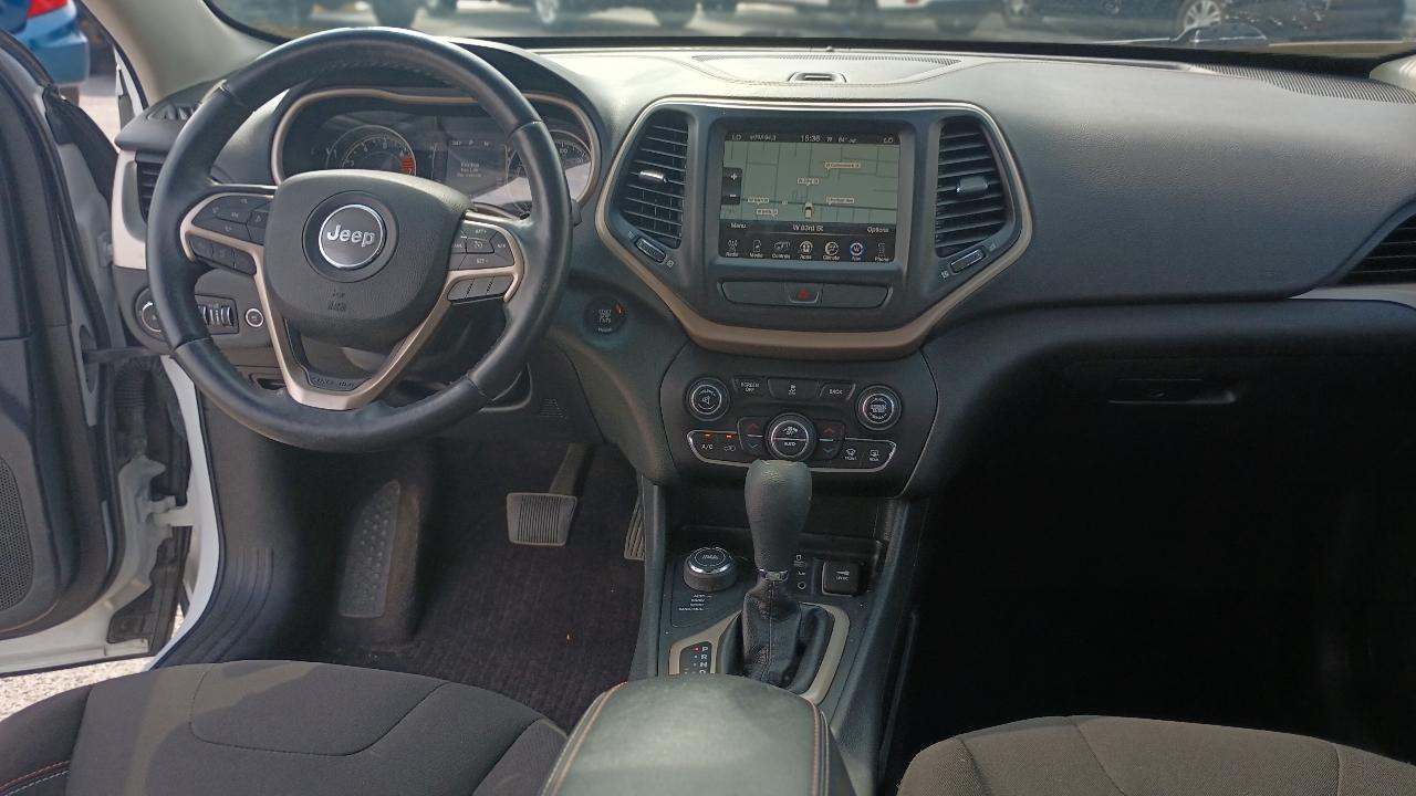 Jeep Cherokee Latitude 4WD 2016