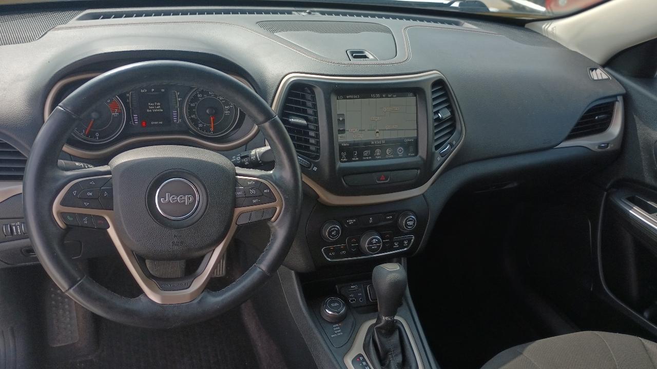 Jeep Cherokee Latitude 4WD 2016