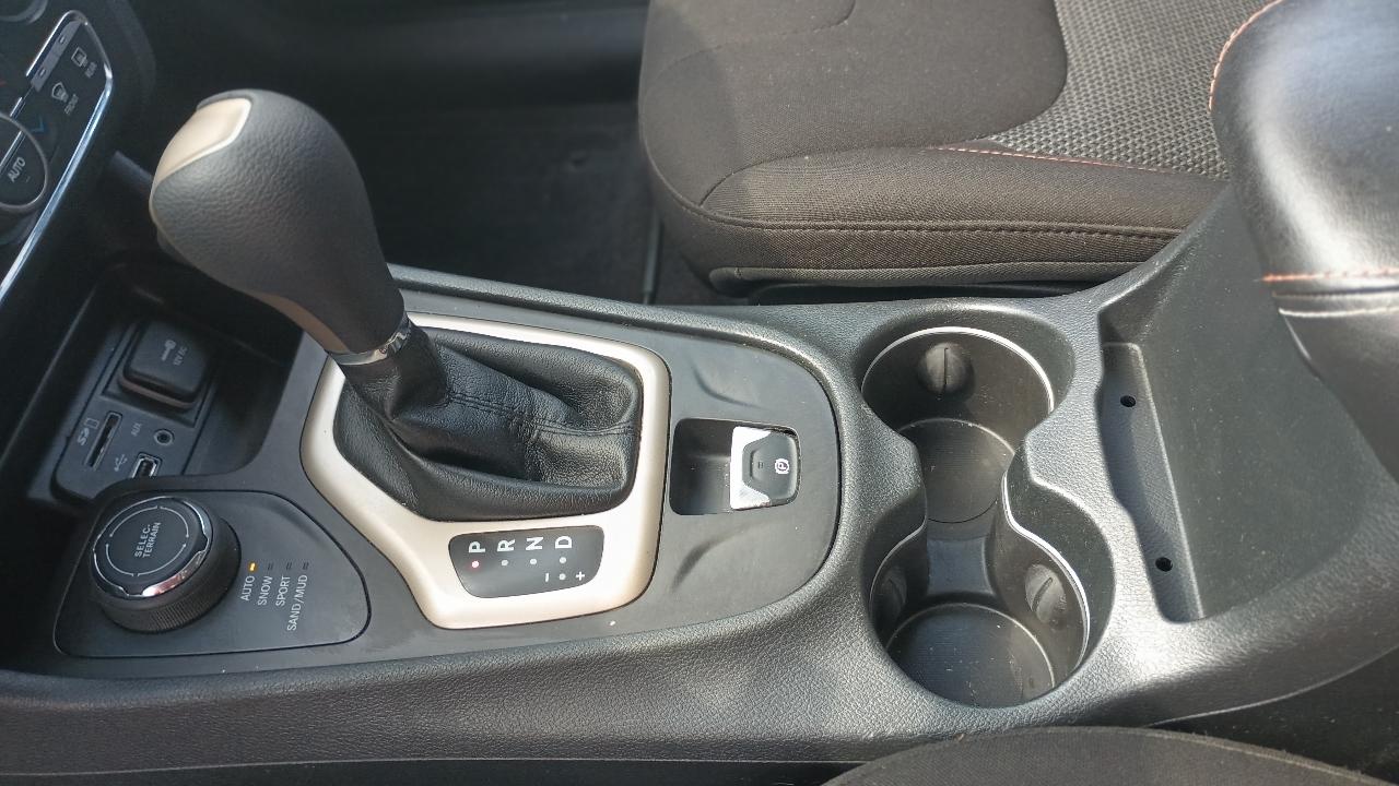 Jeep Cherokee Latitude 4WD 2016