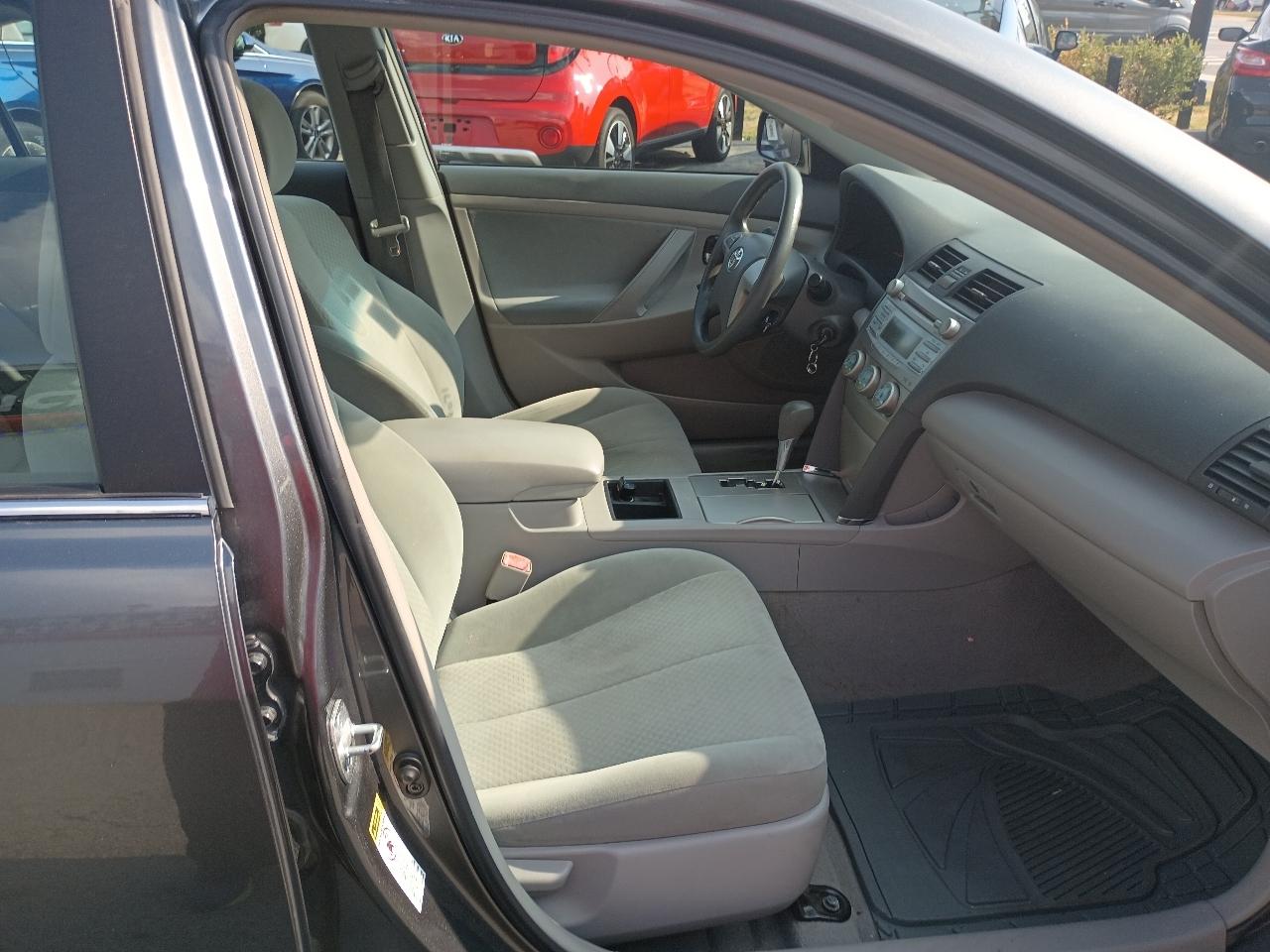 Toyota Camry XLE 5-Spd AT 2009