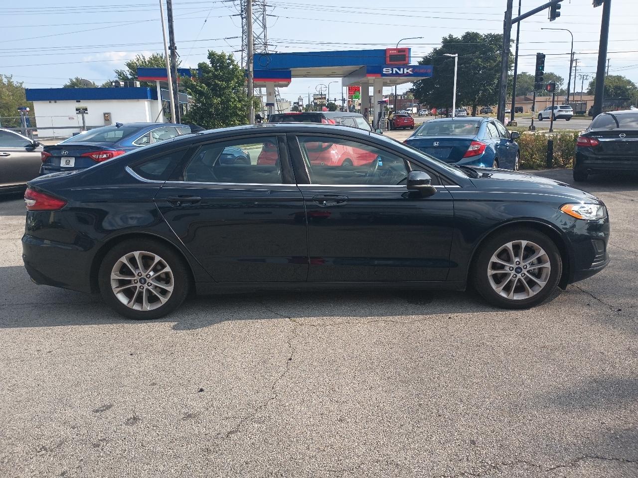 Ford Fusion SE 2020