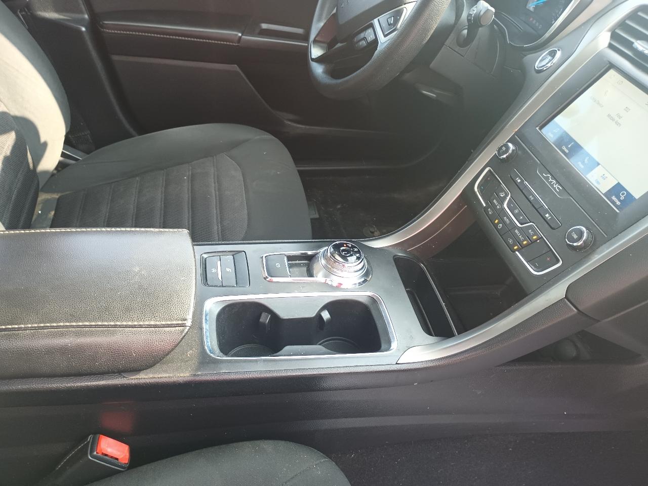 Ford Fusion SE 2020