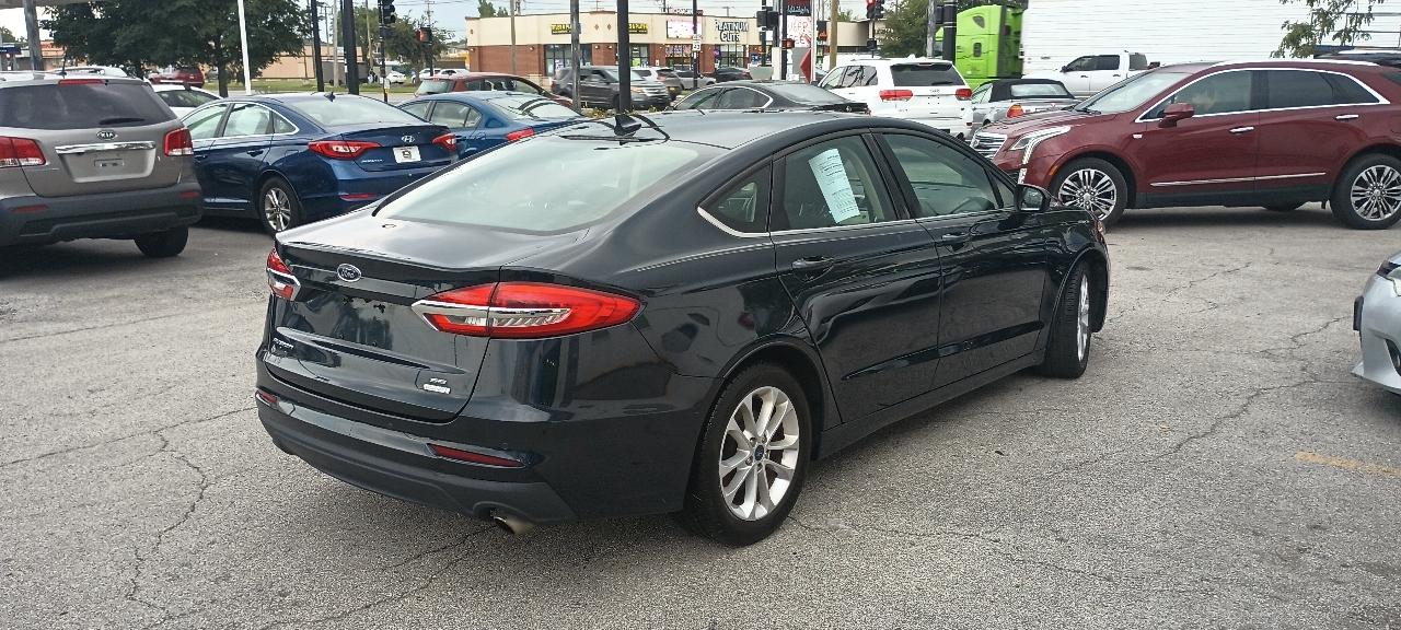 Ford Fusion SE 2020