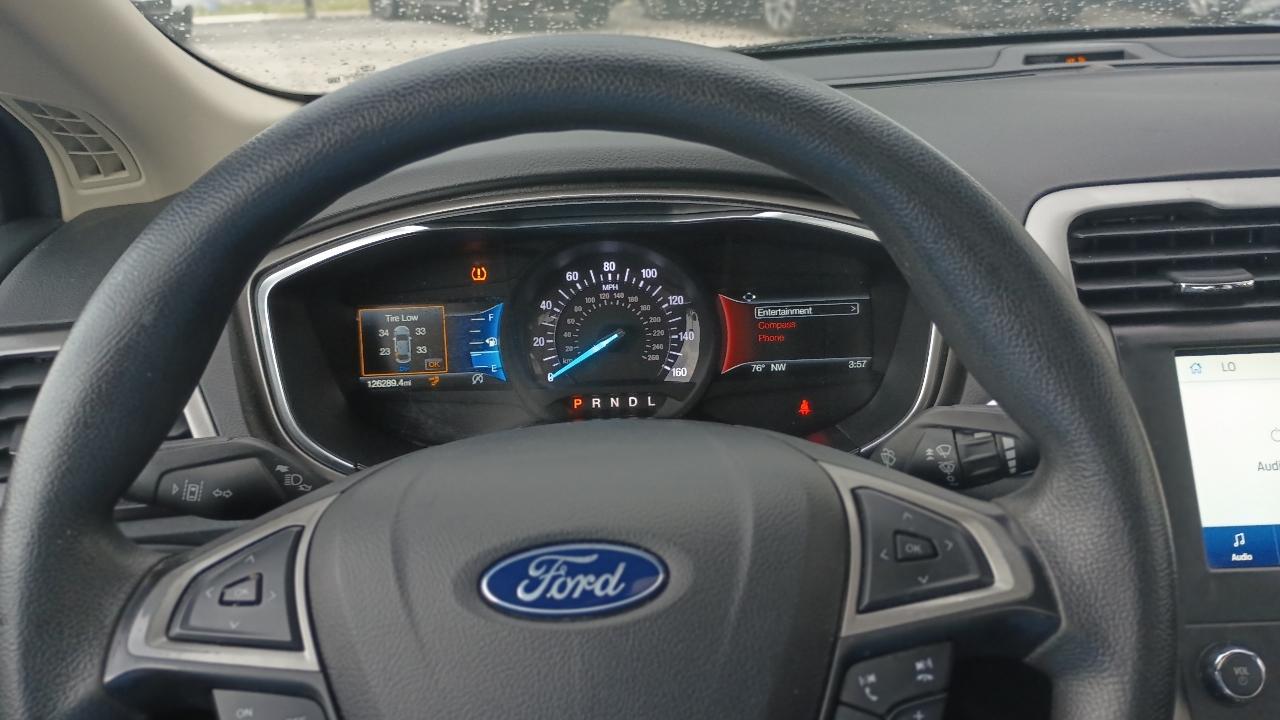 Ford Fusion SE 2020