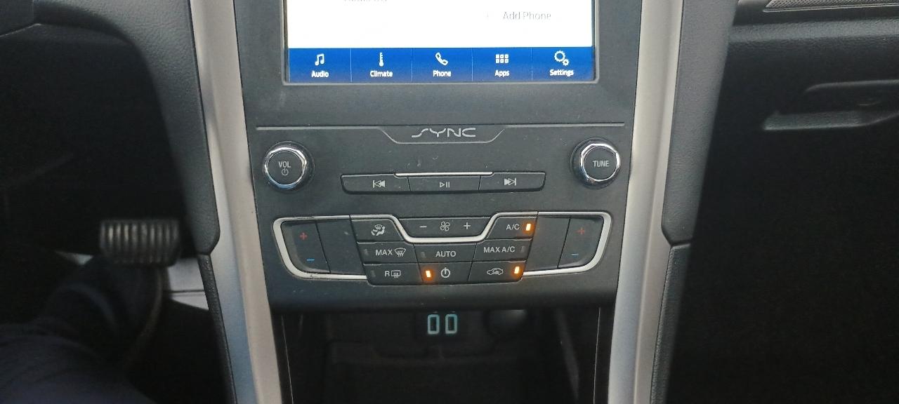 Ford Fusion SE 2020