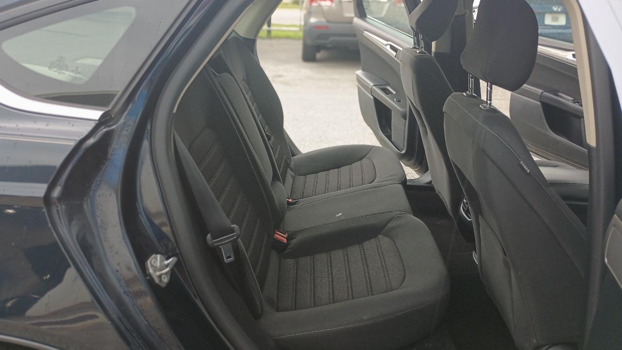 Ford Fusion SE 2020