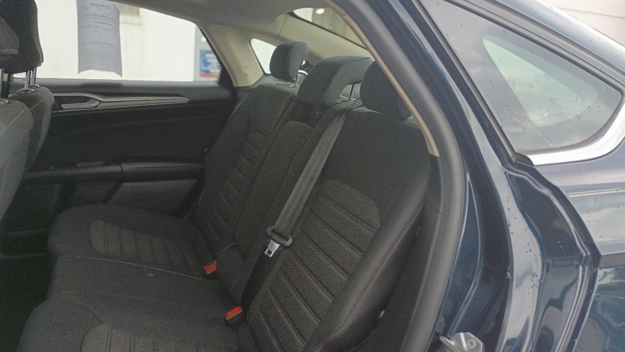 Ford Fusion SE 2020