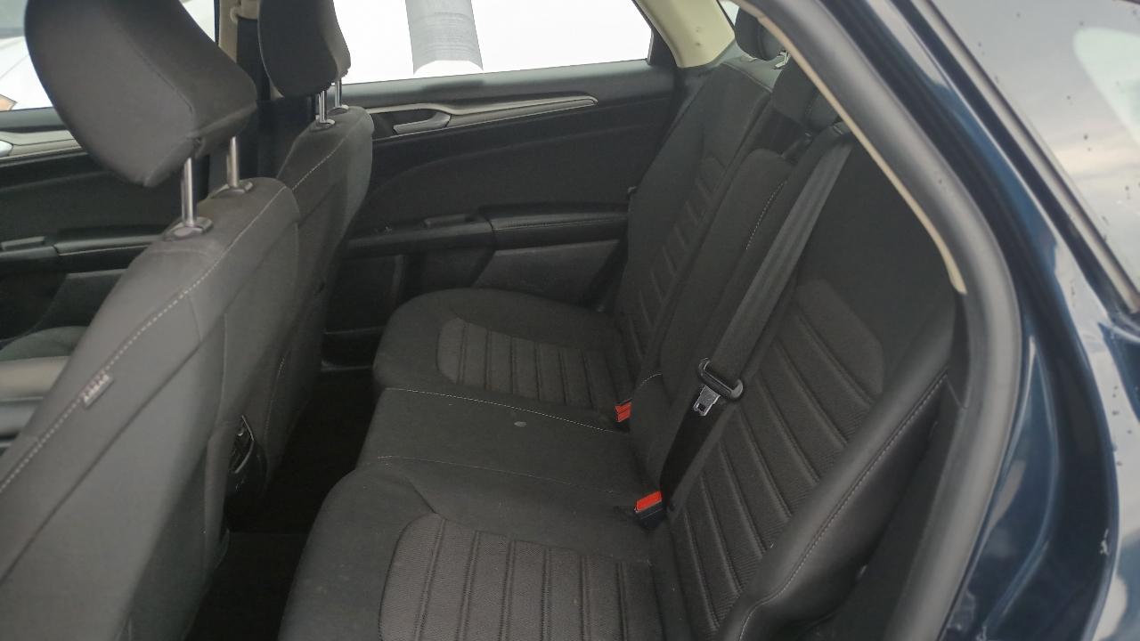 Ford Fusion SE 2020