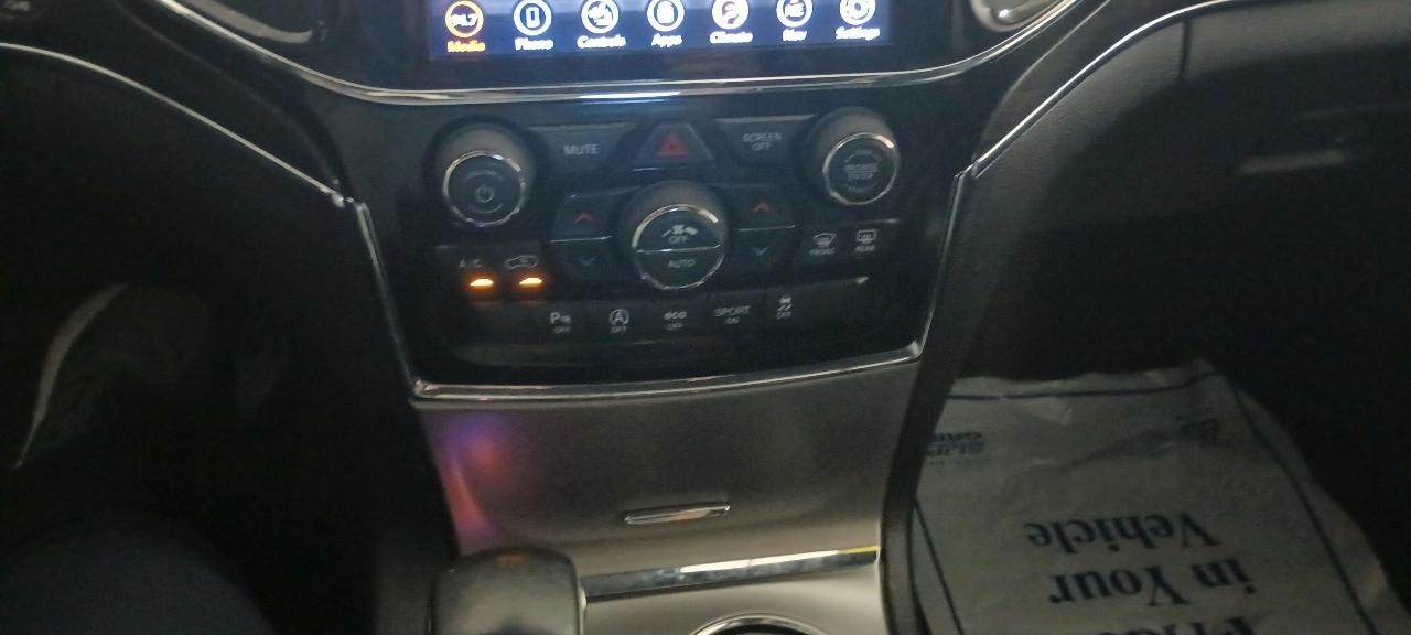 Jeep Grand Cherokee Overland 4WD 2020