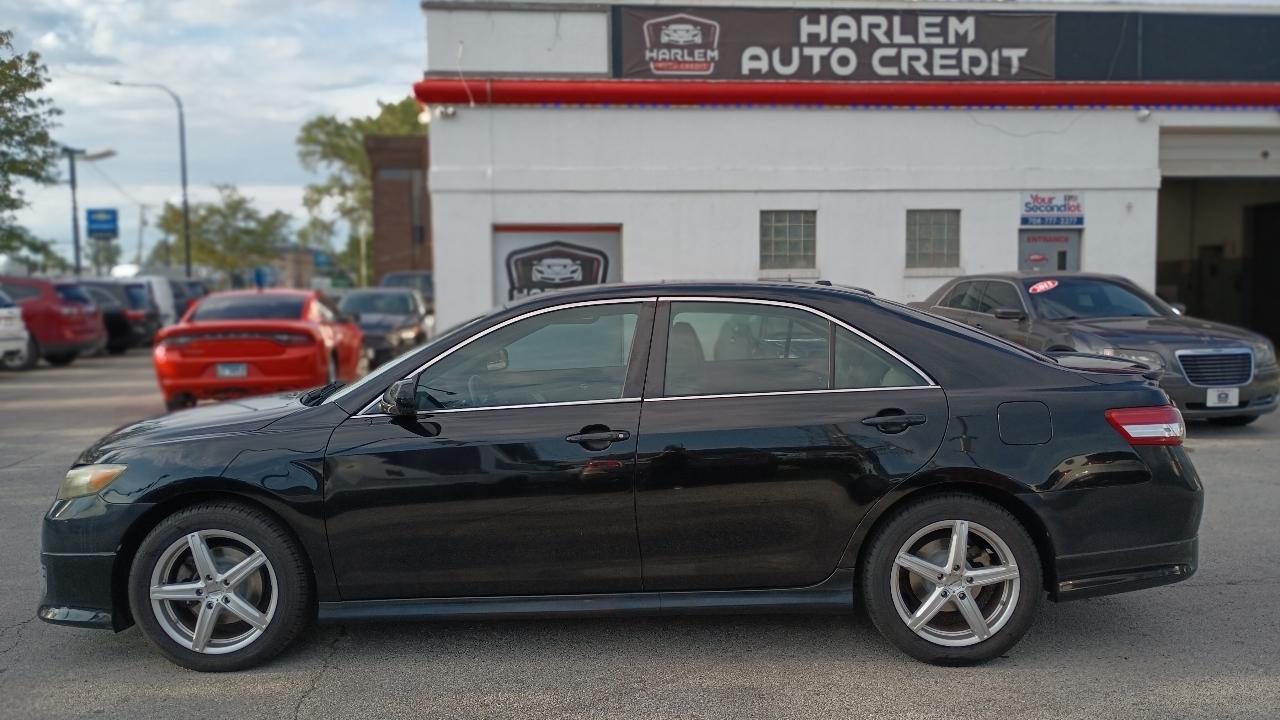 Toyota Camry SE 2011