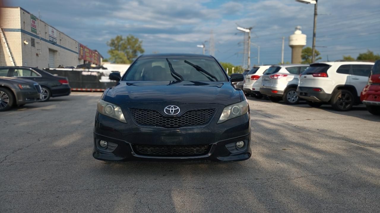 Toyota Camry SE 2011
