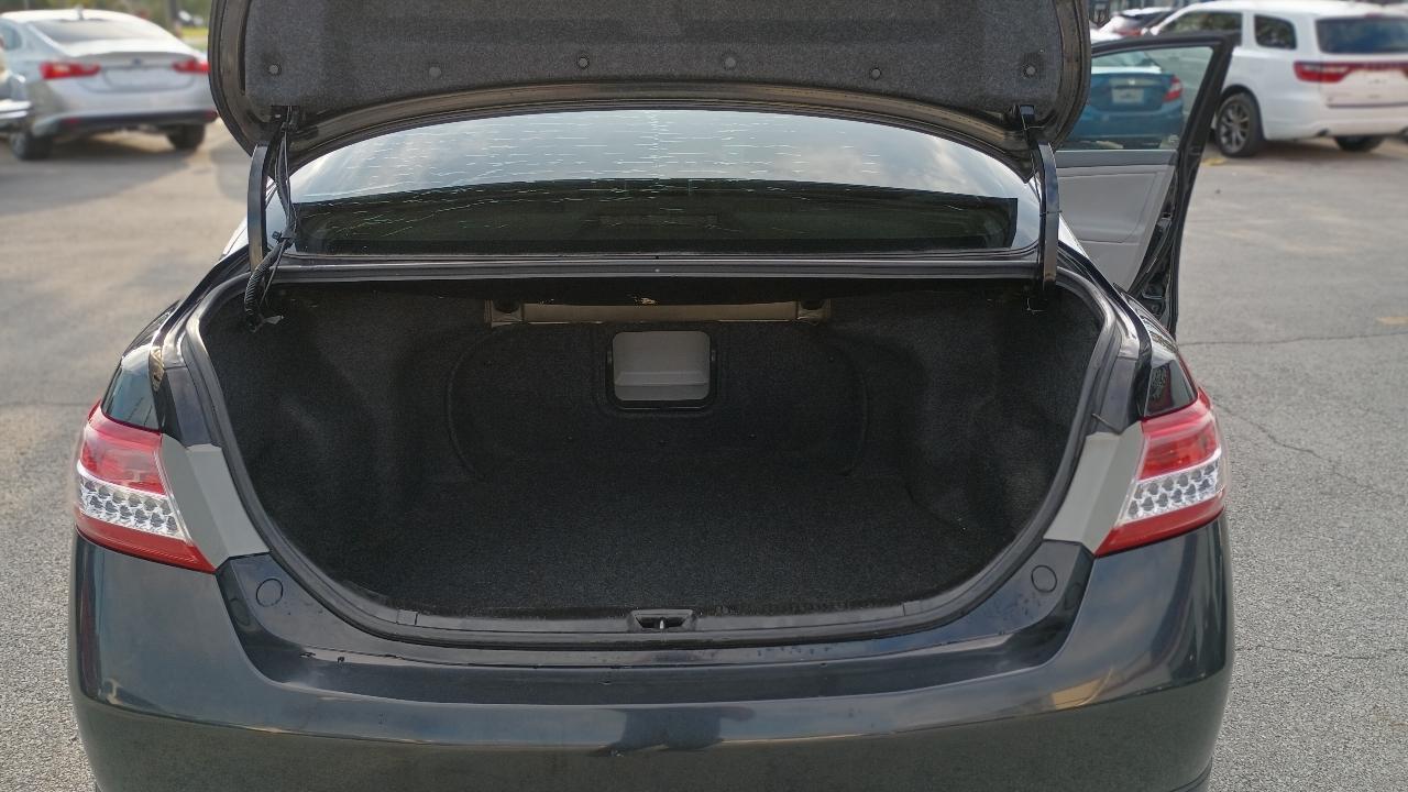 Toyota Camry SE 2011