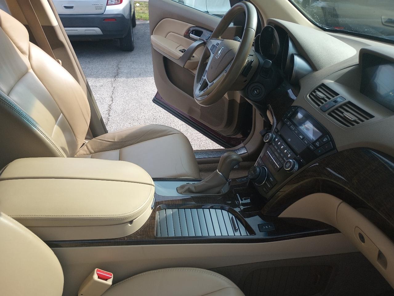 Acura MDX 6-Spd AT w/Tech Package 2013
