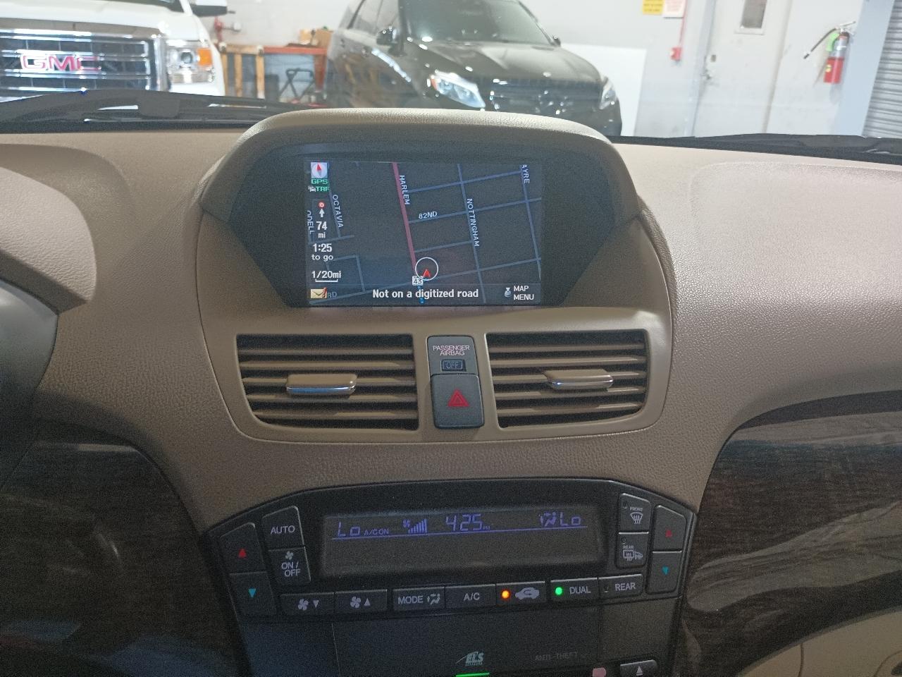 Acura MDX 6-Spd AT w/Tech Package 2013