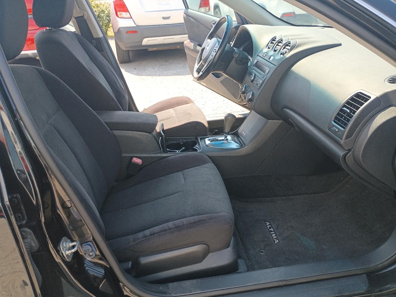 Nissan Altima 2.5 2012