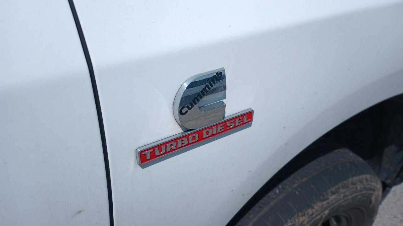 RAM 3500 Tradesman Crew Cab 4WD DRW 2021