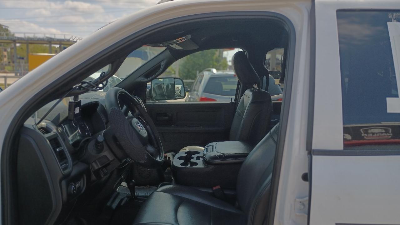 RAM 3500 Tradesman Crew Cab 4WD DRW 2021