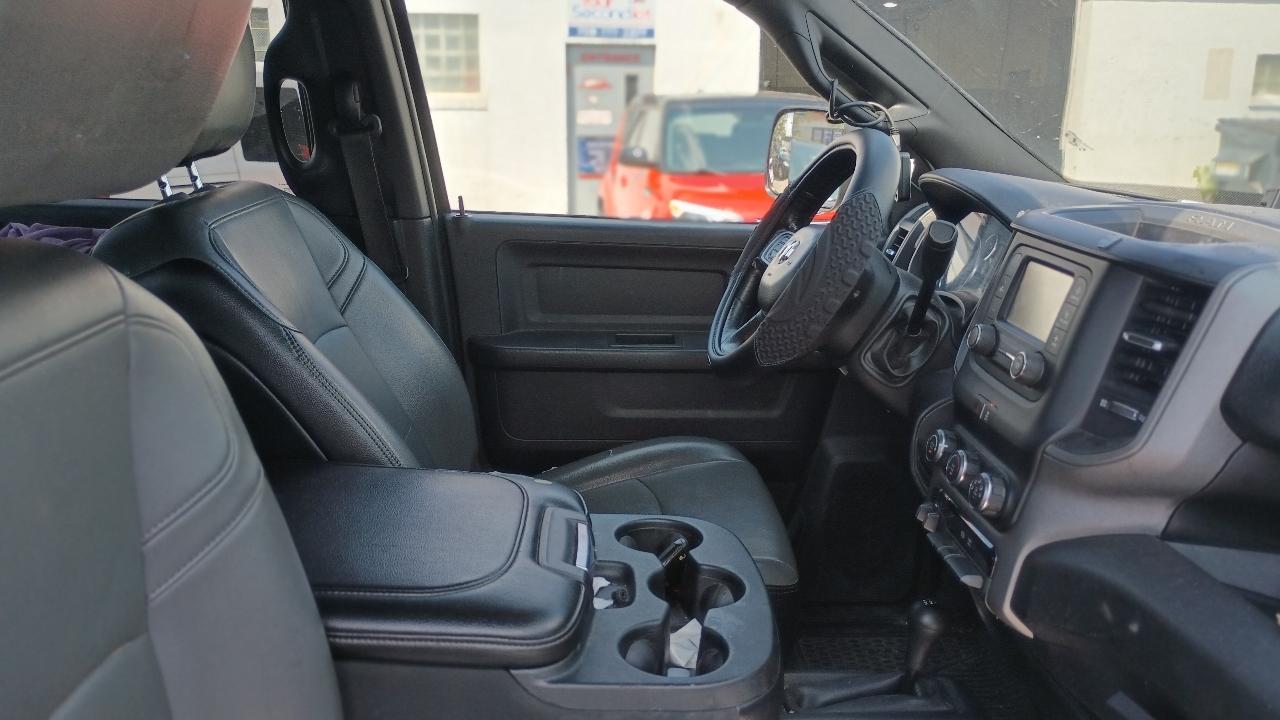 RAM 3500 Tradesman Crew Cab 4WD DRW 2021