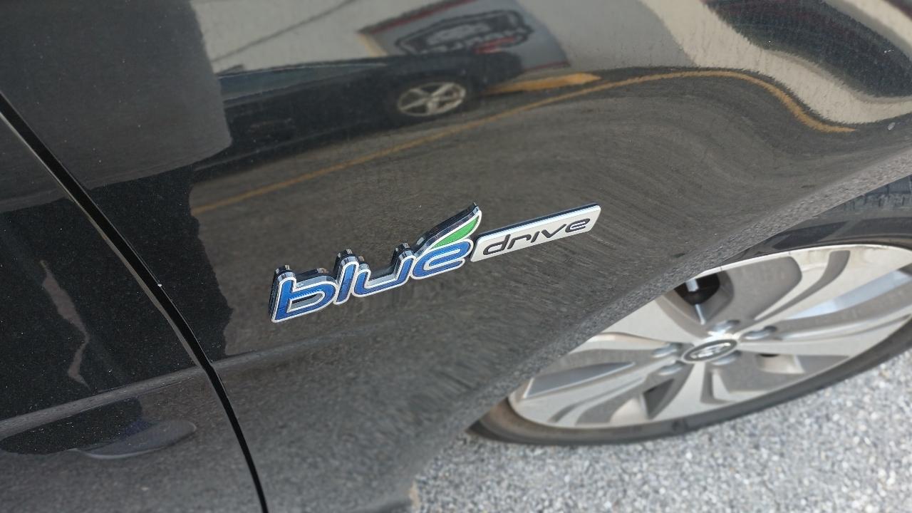 Hyundai Sonata Hybrid Sedan 2015