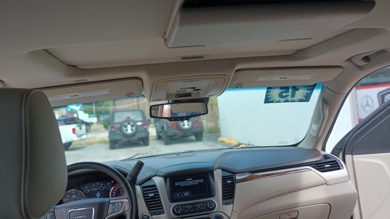 GMC Yukon Denali 4WD 2015