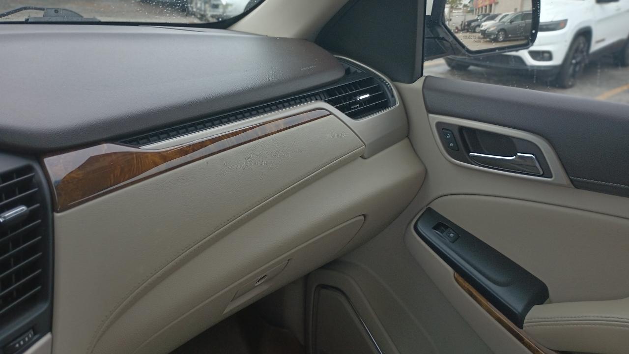 GMC Yukon Denali 4WD 2015
