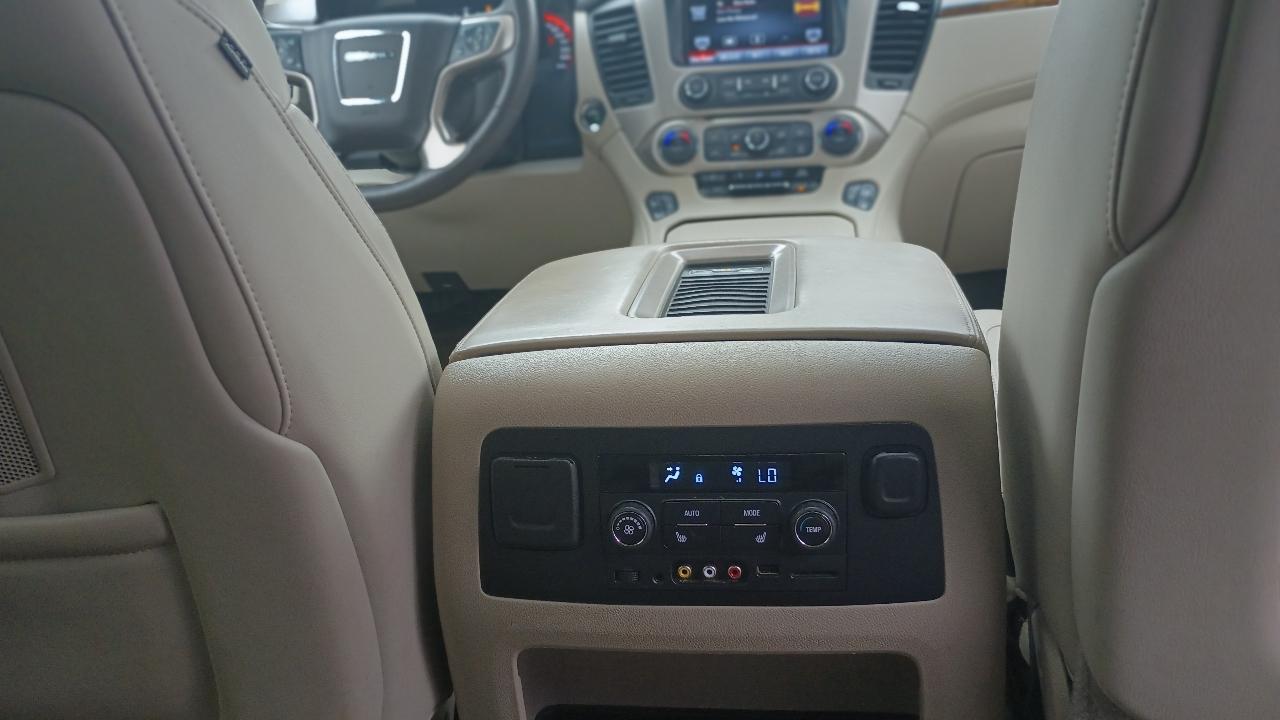 GMC Yukon Denali 4WD 2015