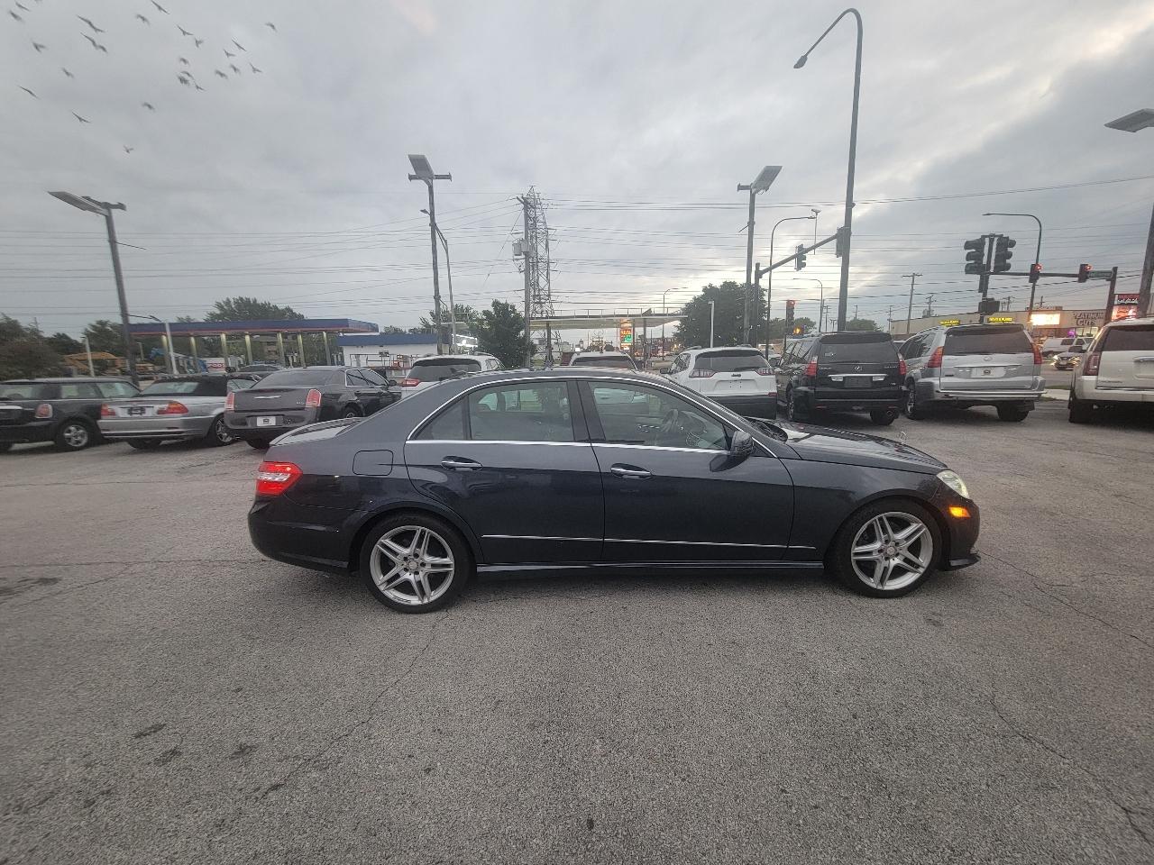 Mercedes-Benz E-Class E350 Sedan 4MATIC 2011