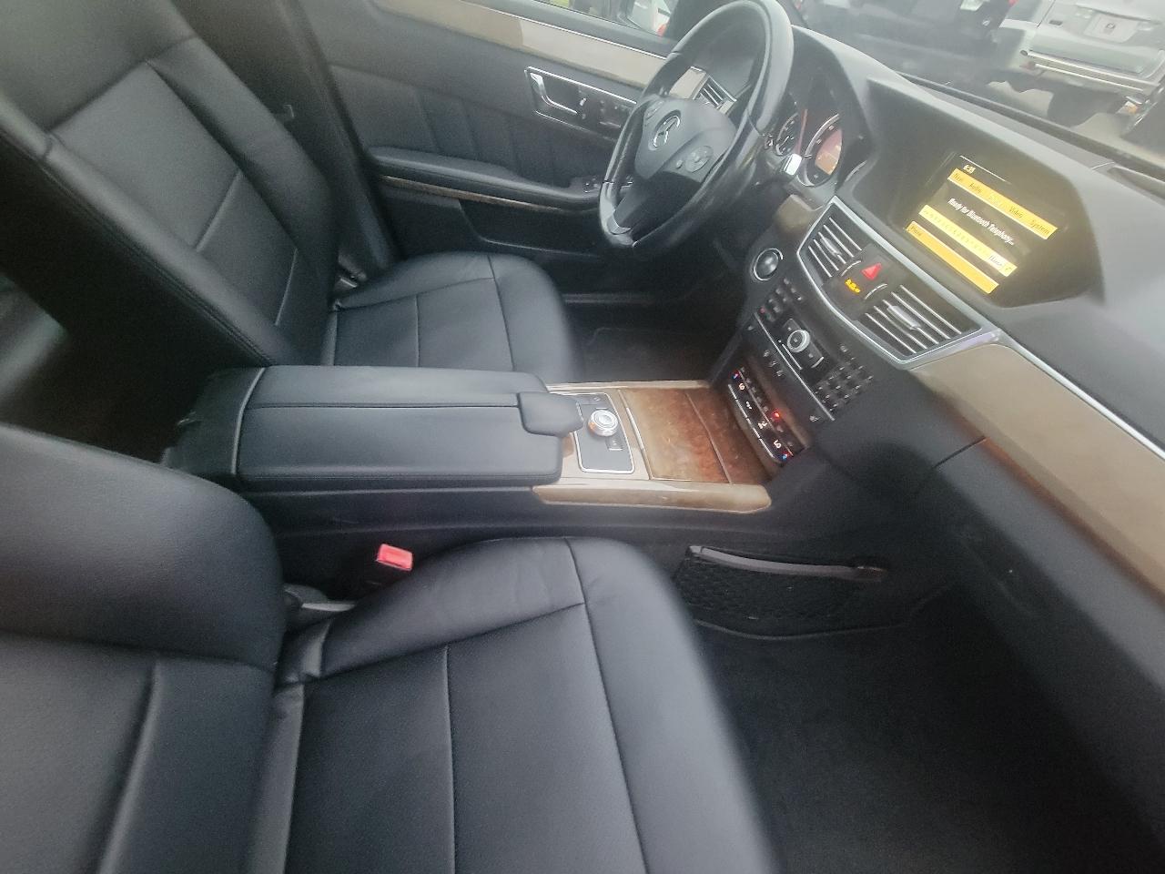 Mercedes-Benz E-Class E350 Sedan 4MATIC 2011