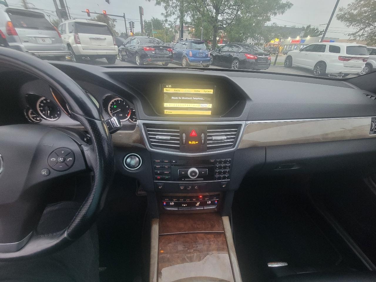 Mercedes-Benz E-Class E350 Sedan 4MATIC 2011