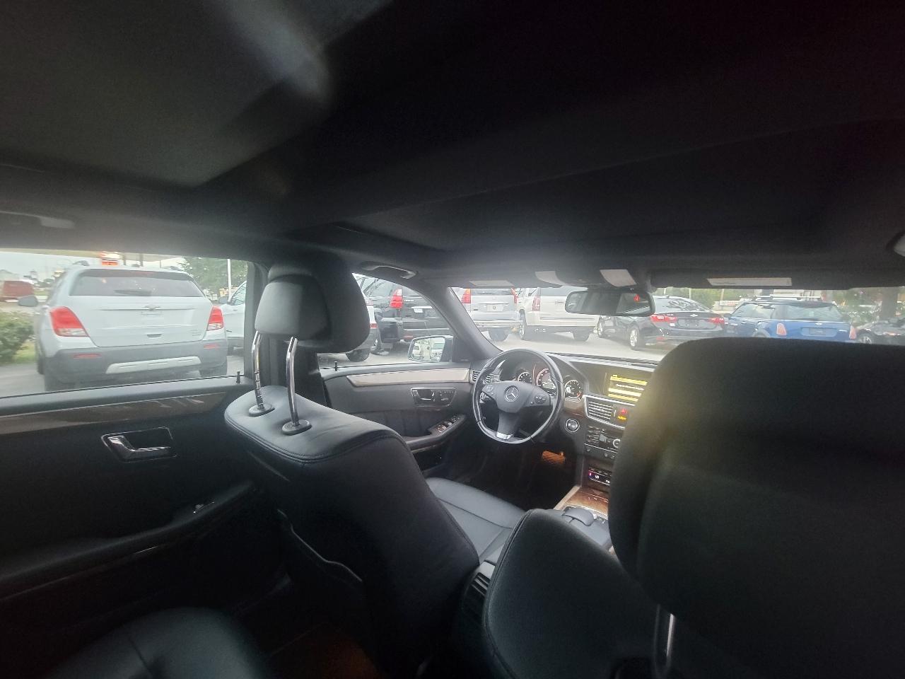 Mercedes-Benz E-Class E350 Sedan 4MATIC 2011