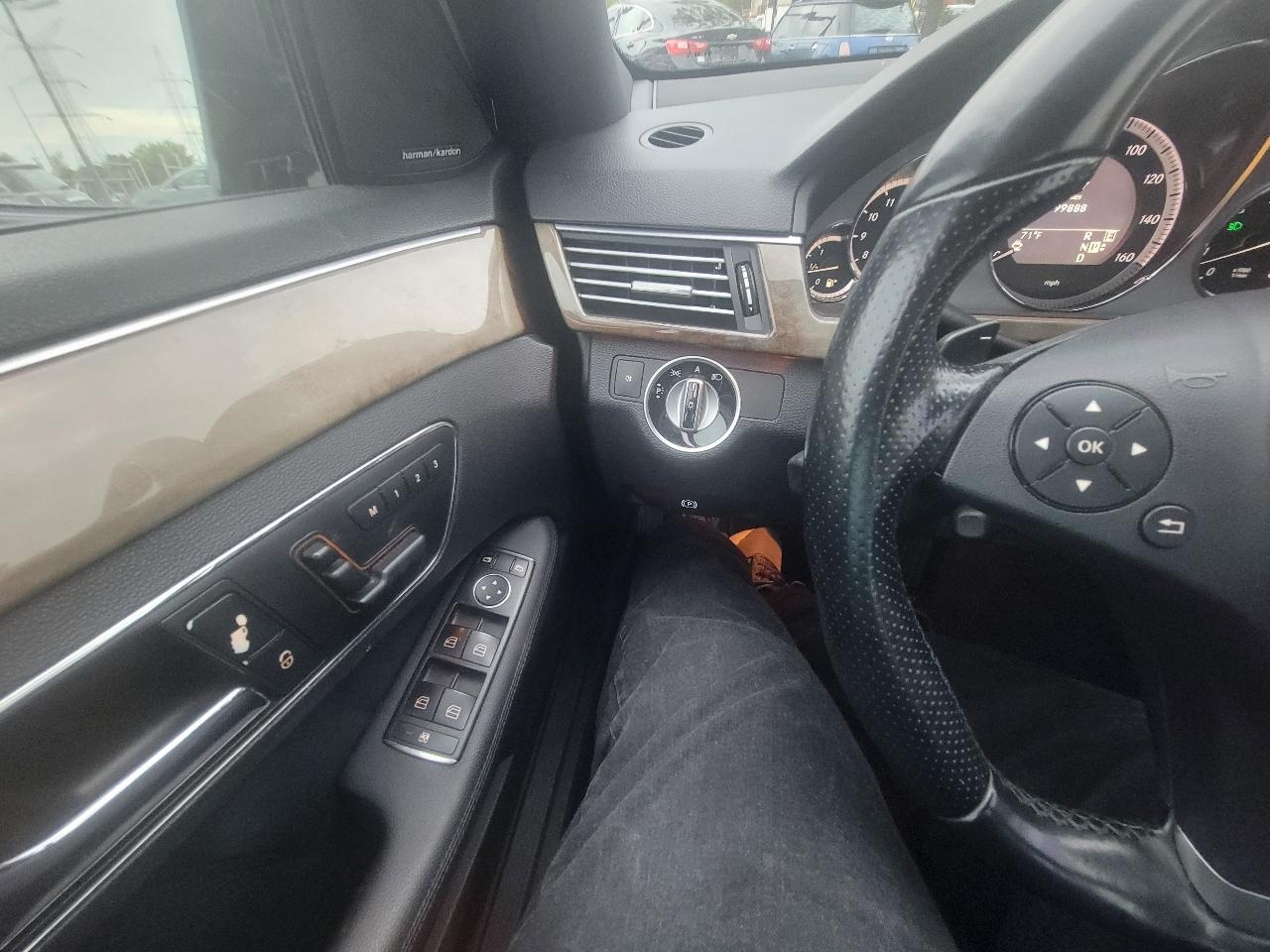 Mercedes-Benz E-Class E350 Sedan 4MATIC 2011