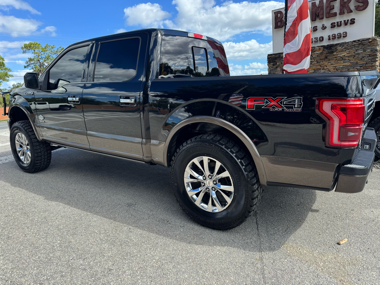 Ford F-150 King Ranch 4WD SuperCrew 5.5' Box 2017 Ford F-150 King Ranch 4WD SuperCrew 5.5' Box 2017