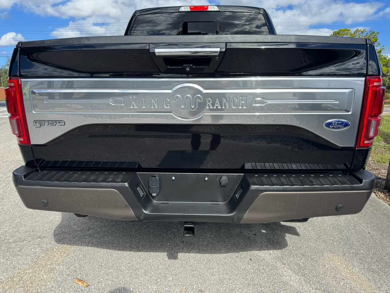 Ford F-150 King Ranch 4WD SuperCrew 5.5' Box 2017 Ford F-150 King Ranch 4WD SuperCrew 5.5' Box 2017