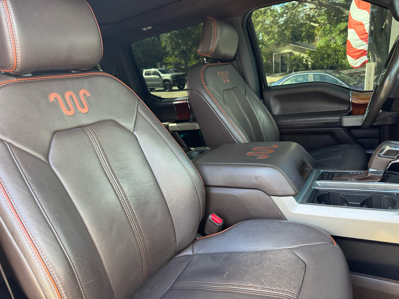 Ford F-150 King Ranch 4WD SuperCrew 5.5' Box 2017 Ford F-150 King Ranch 4WD SuperCrew 5.5' Box 2017