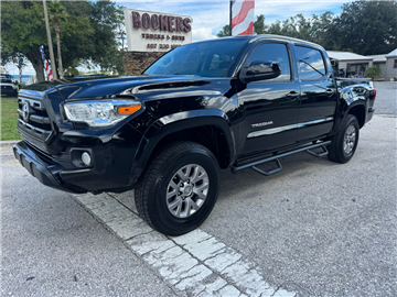 2017 Toyota Tacoma SR5 Double Cab 5' Bed I4 4x2 AT (Natl)