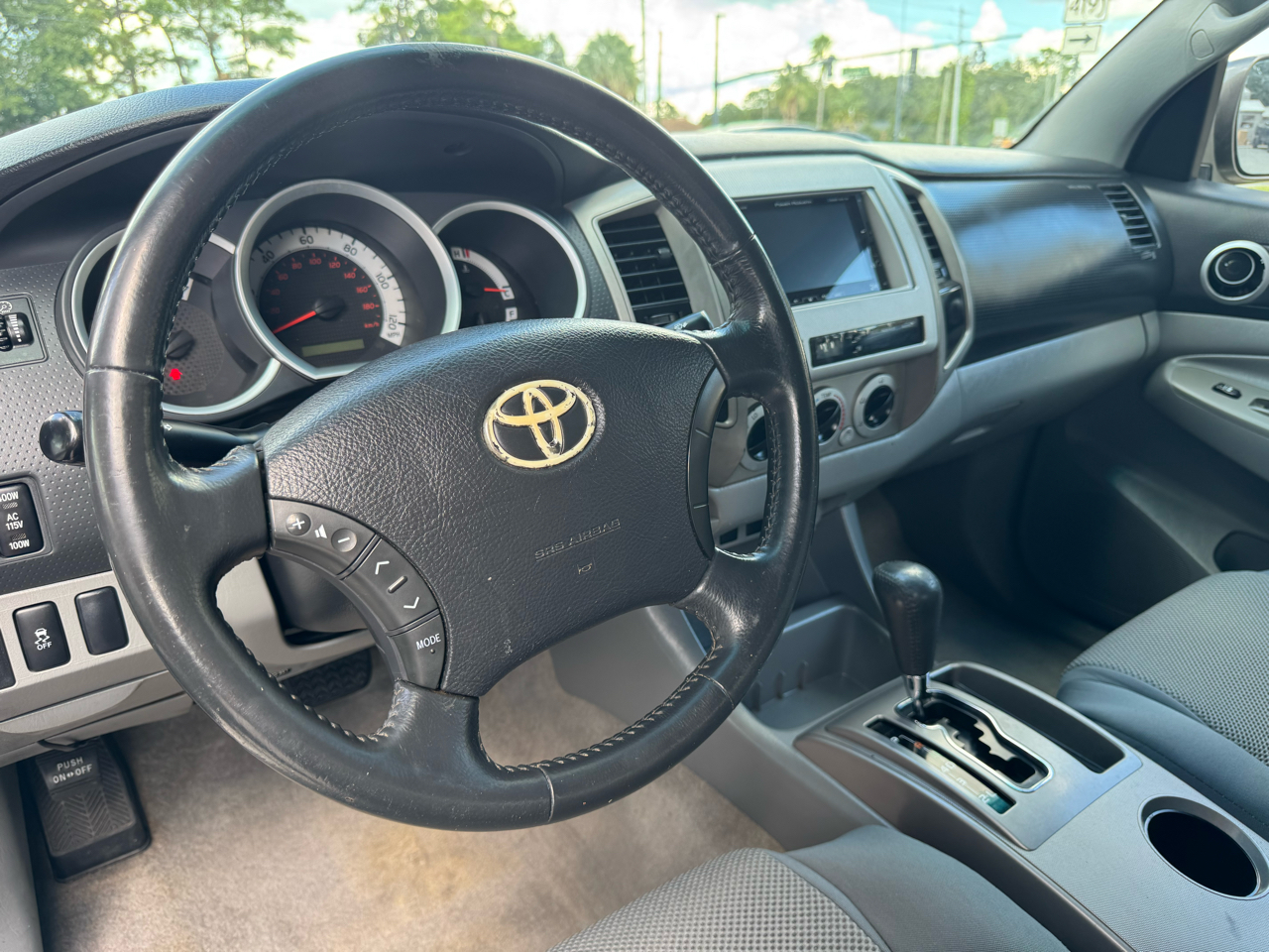 2011 Toyota Tacoma V6 PreRunner photo 8