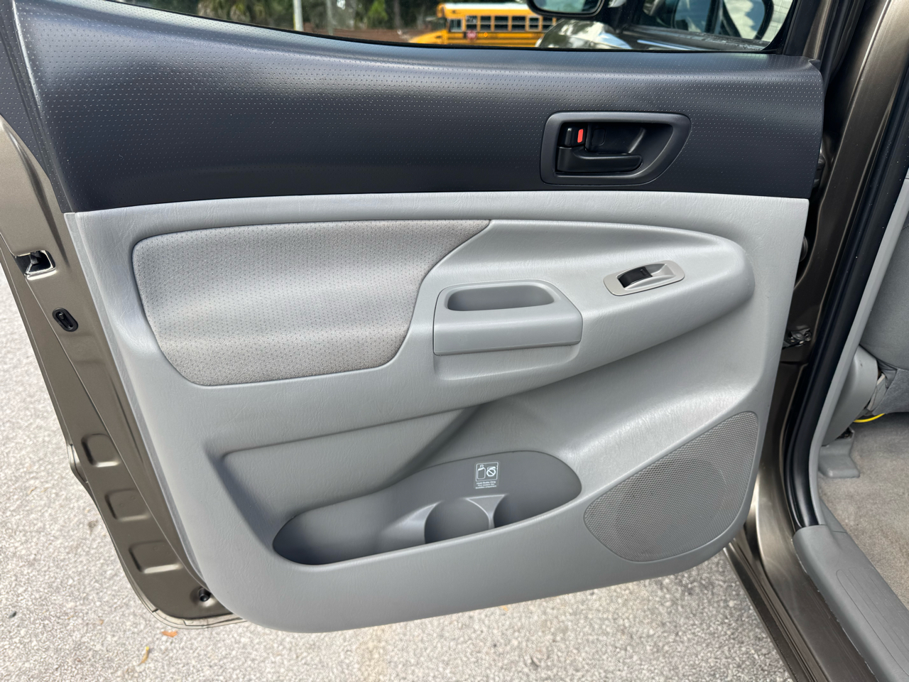 2011 Toyota Tacoma V6 PreRunner photo 30