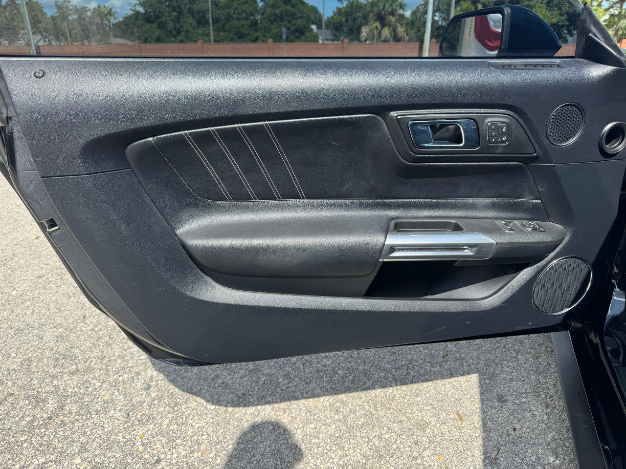 2015 Ford Mustang GT Premium photo 15