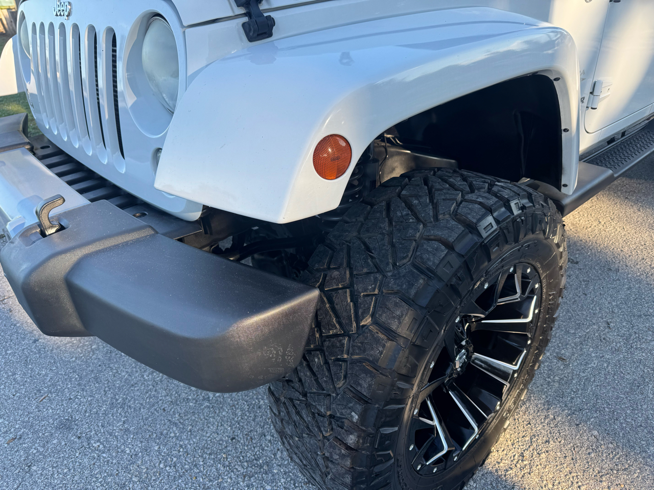 Jeep Wrangler Unlimited 4WD 4dr Sahara 2014 Jeep Wrangler Unlimited 4WD 4dr Sahara 2014