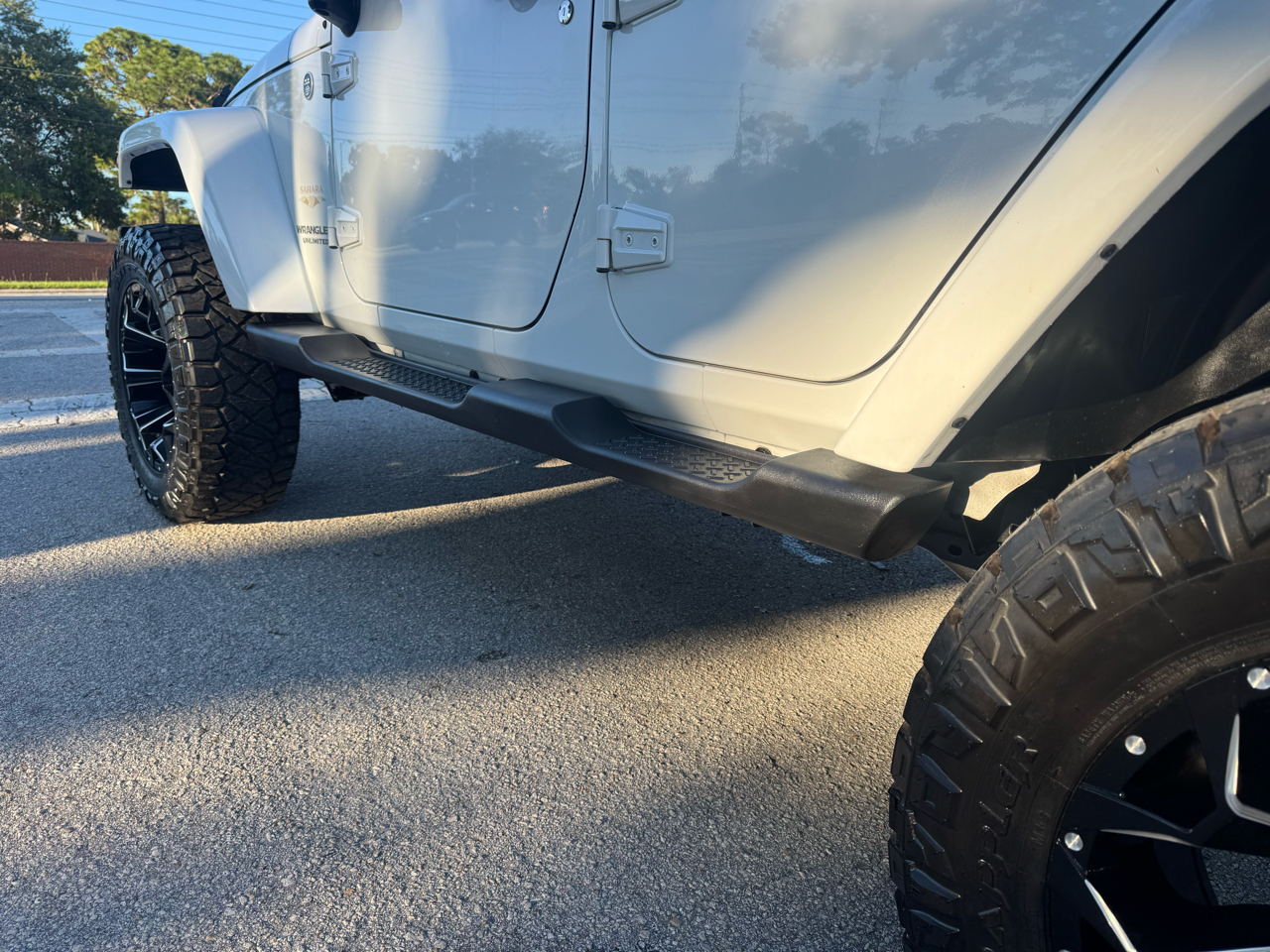 Jeep Wrangler Unlimited 4WD 4dr Sahara 2014 Jeep Wrangler Unlimited 4WD 4dr Sahara 2014